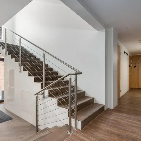 Modern Center * タルトゥ